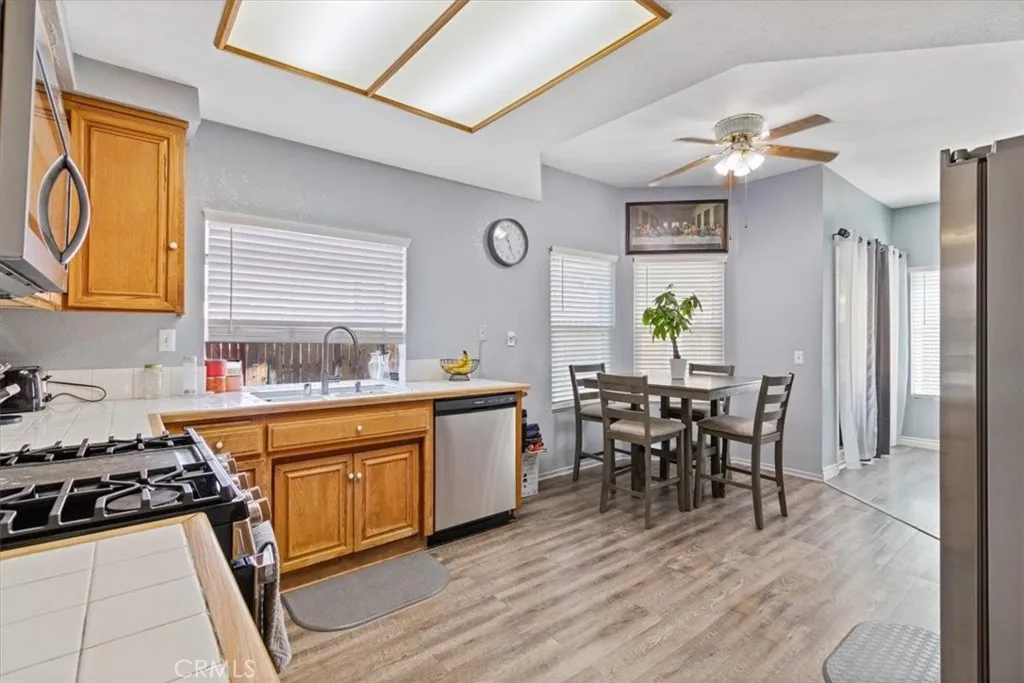 4023 Lexington Court, Palmdale, California 93552 home-pic-19